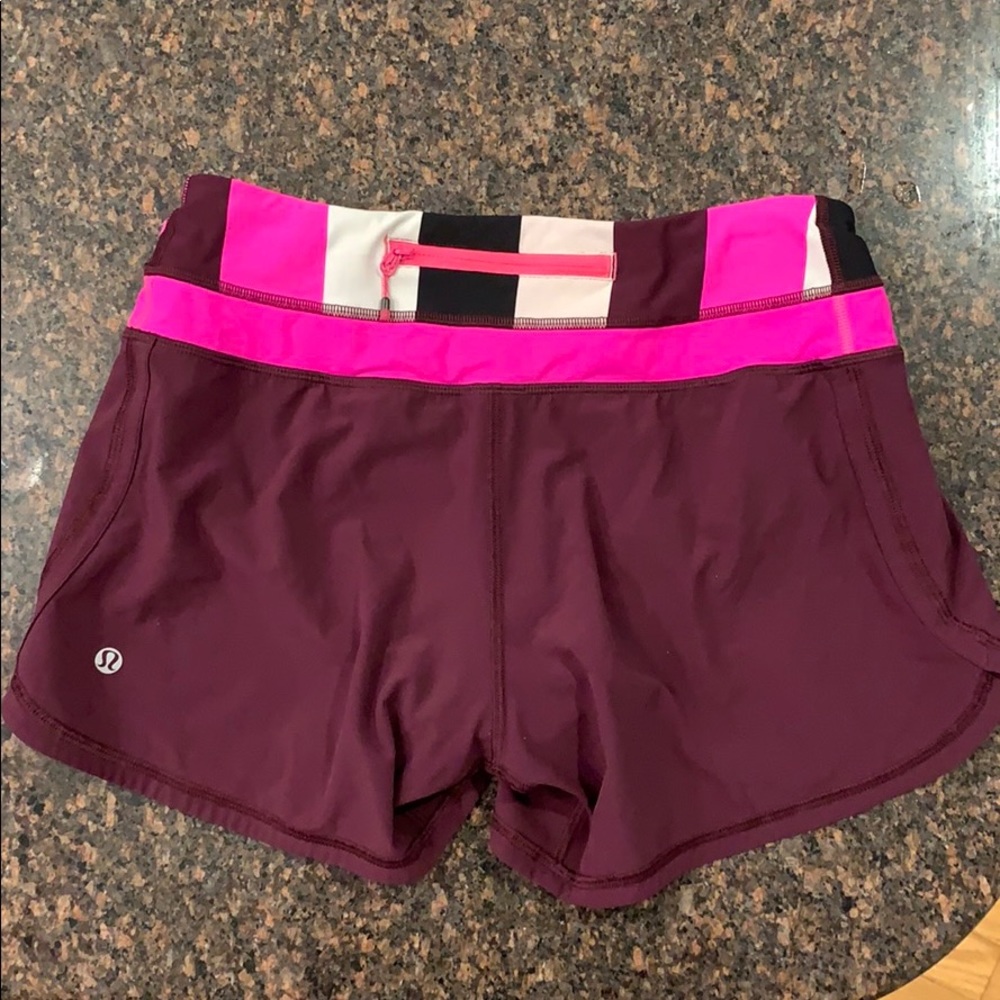 Lululemon 4.5 inch burgundy shorts size 4